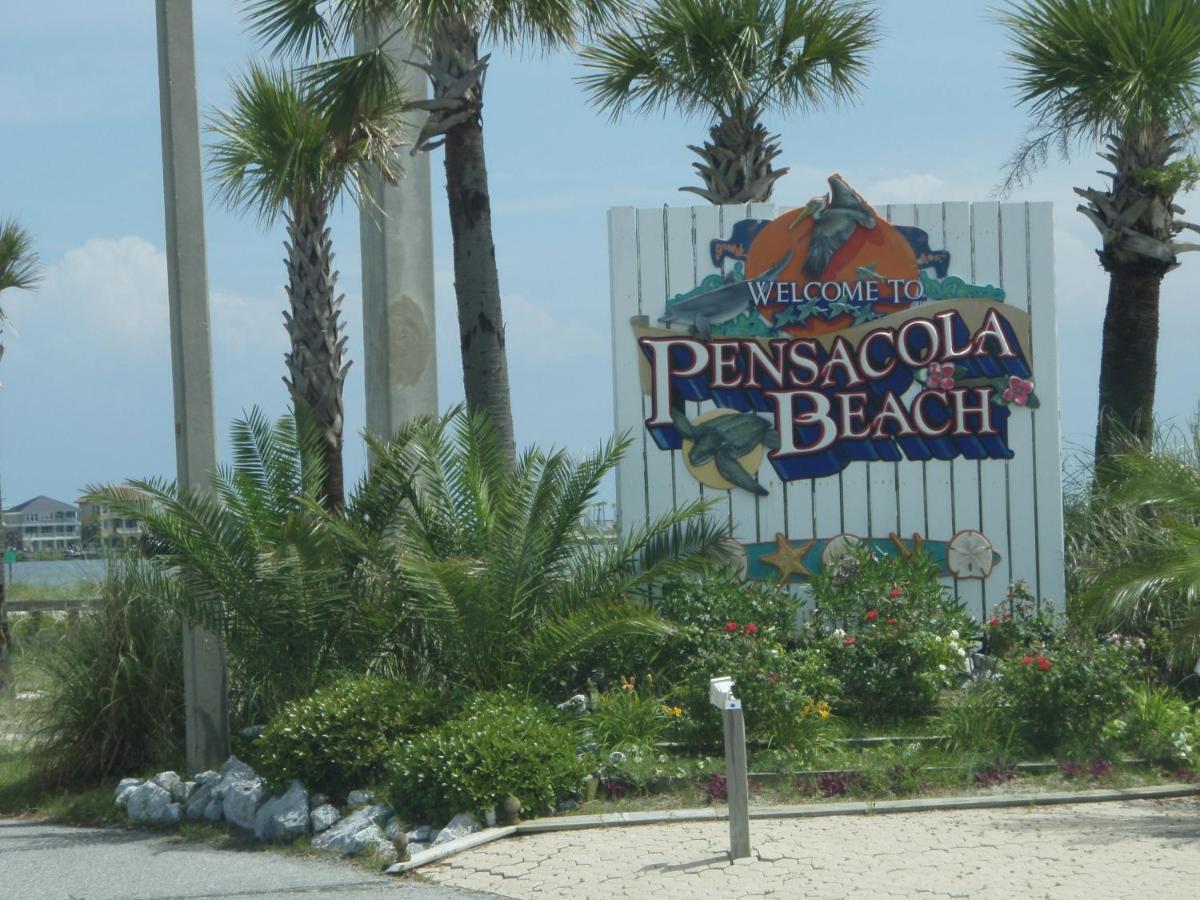 205 - Center Of The Action - Steps To Restaurants Villa Pensacola Beach Exterior photo